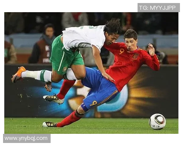 足球明星毛笔画艺术展现运动之美与文化传承的完美结合